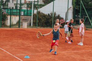 TS WINNER tennis clay court