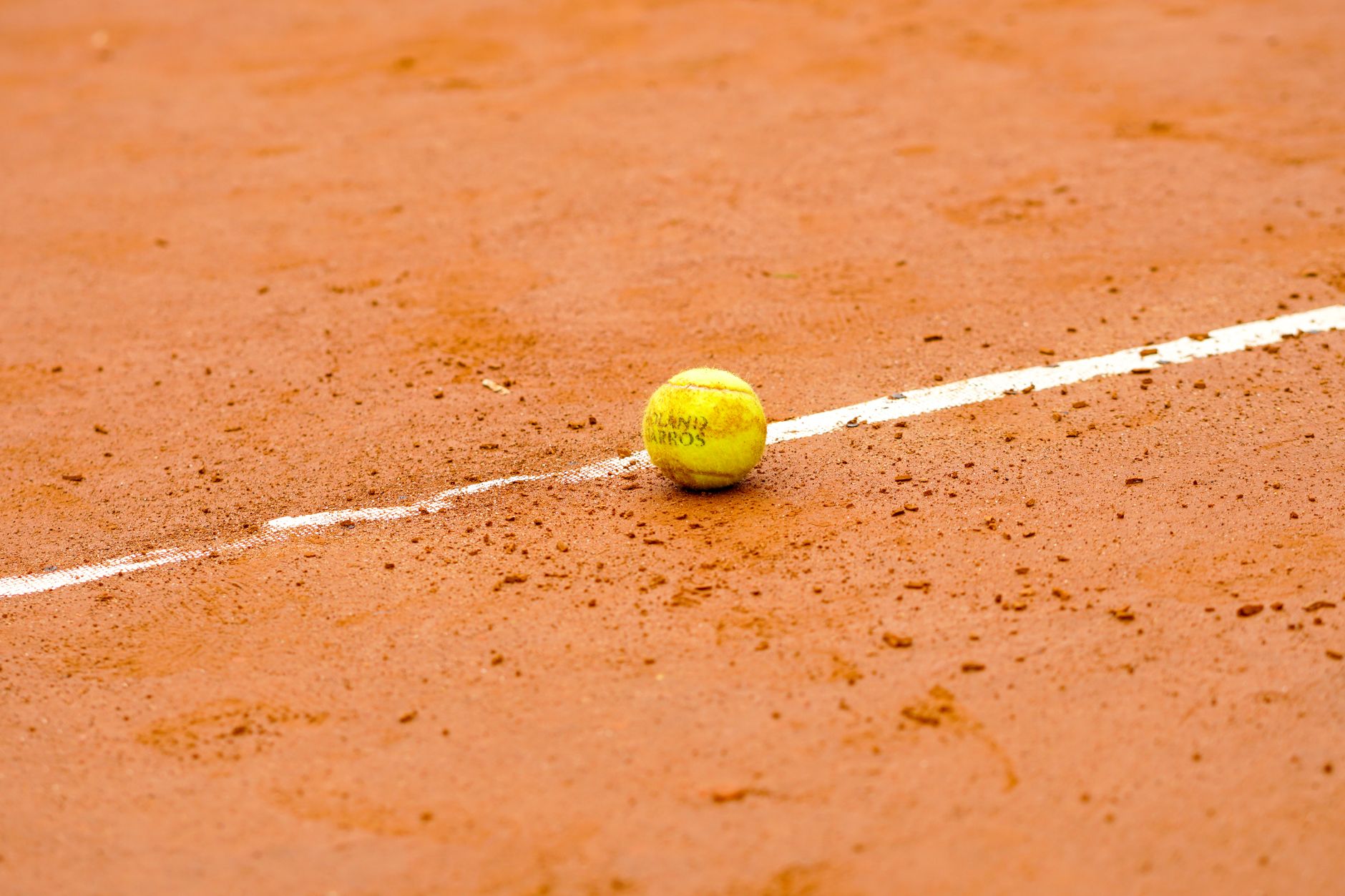 TS WINNER tennis clay court