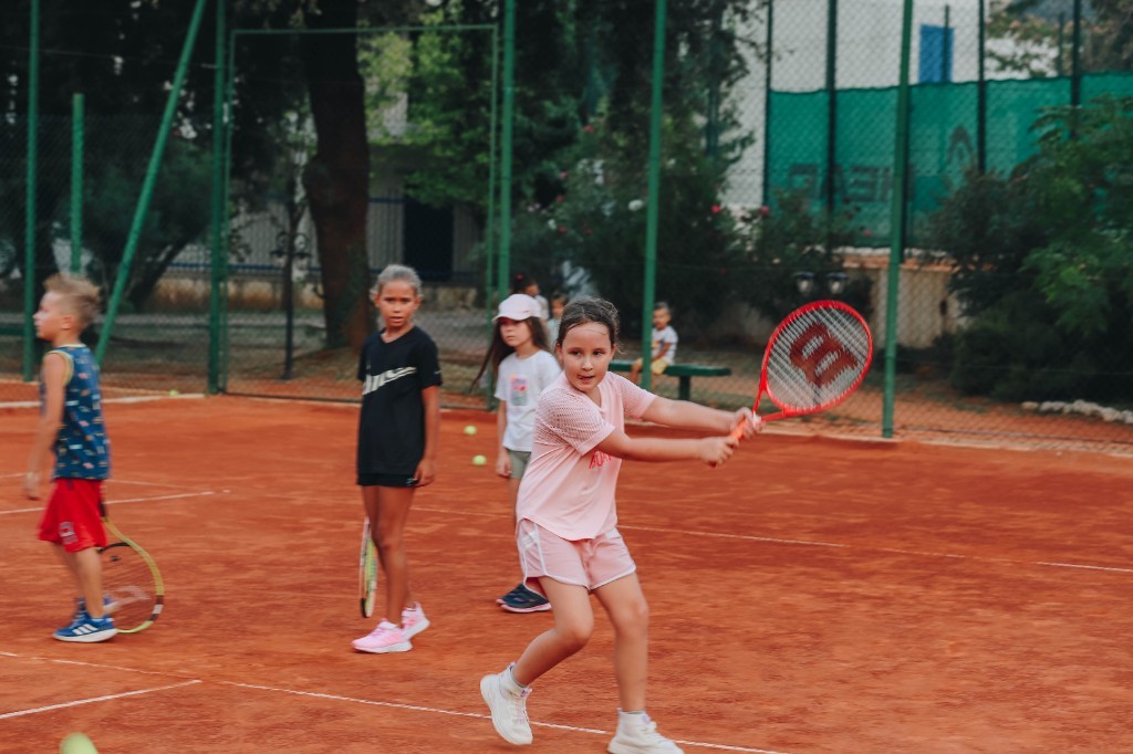 Djeca na treningu — TS WINNER Budva, glina